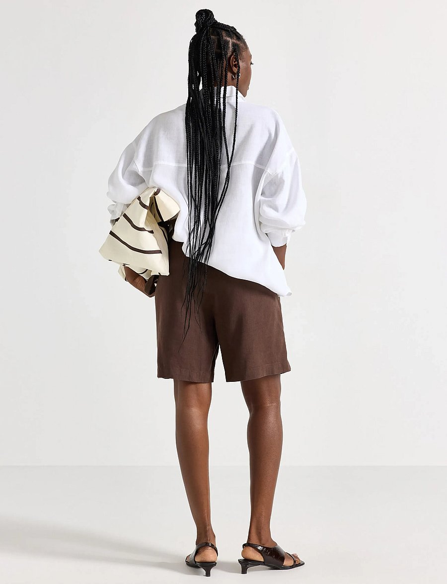 Lindex - Shorts in linen blend - hørshorts - dark dusty brown - 3