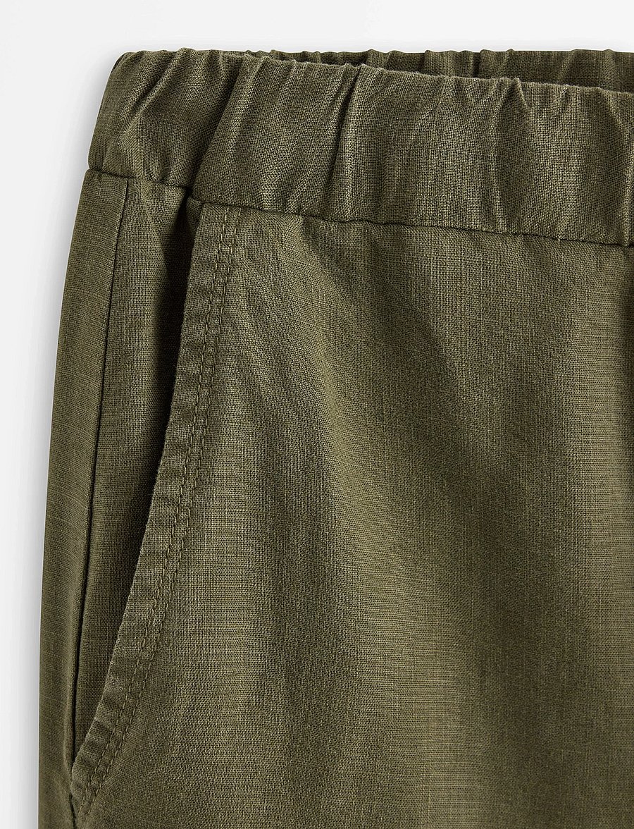 Lindex - Shorts in linen blend - hørshorts - dark dusty green - 5