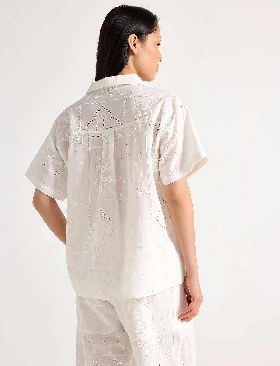 Lindex - Shirt with broderie anglaise - kortærmede skjorter - off white - 3