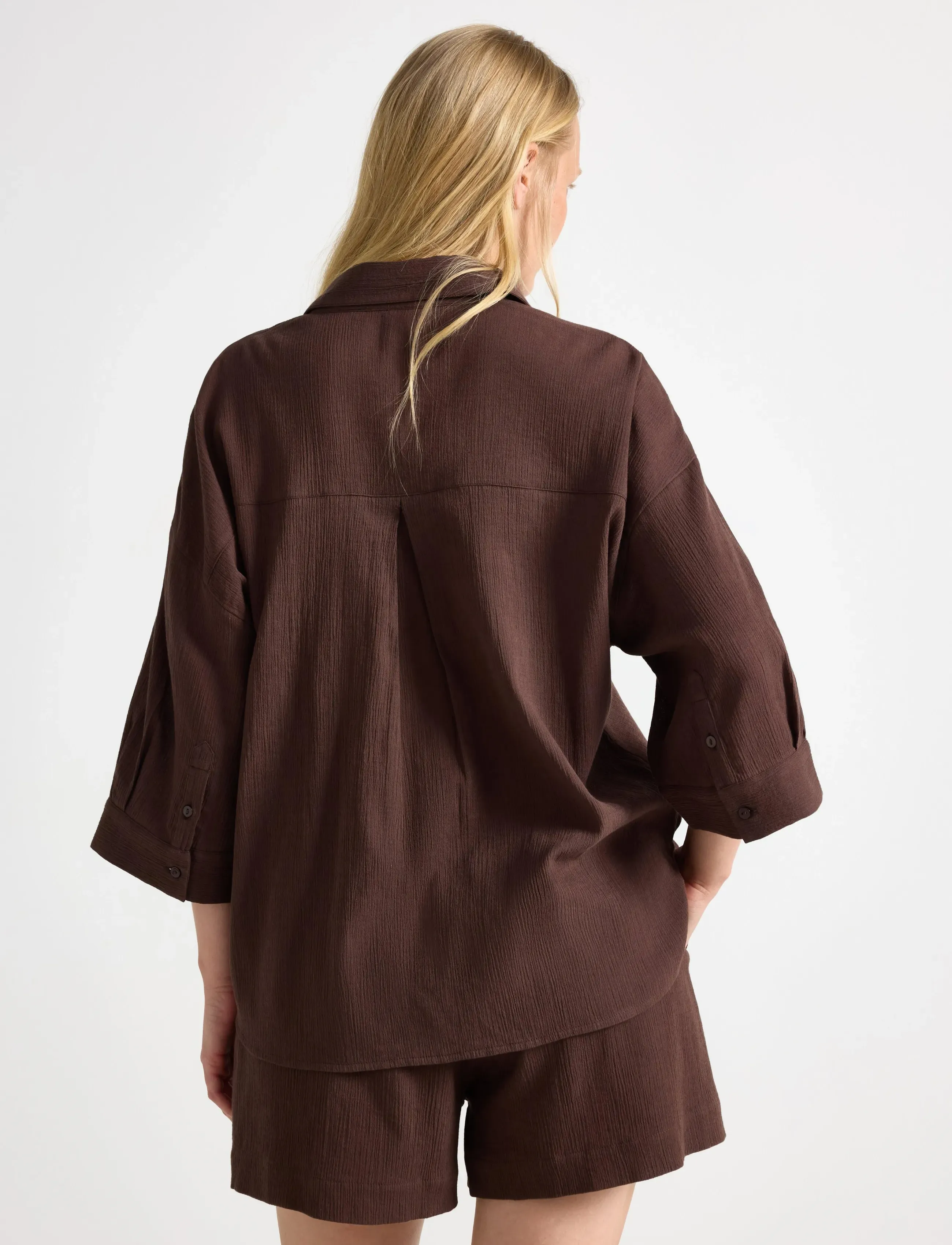 Lindex - Crinkled shirt - kortärmade skjortor - dark dusty brown - 3