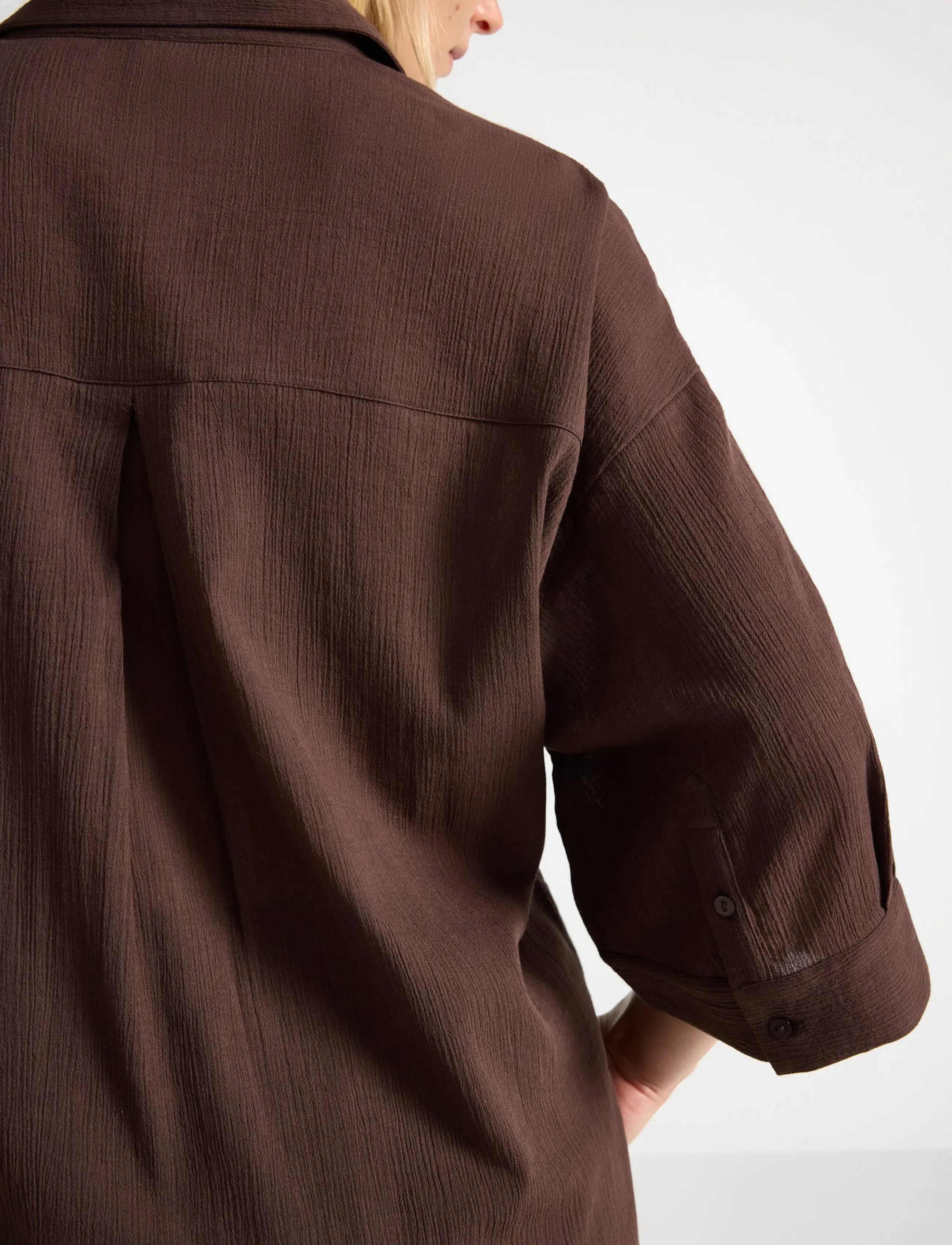 Lindex - Crinkled shirt - kortärmade skjortor - dark dusty brown - 4