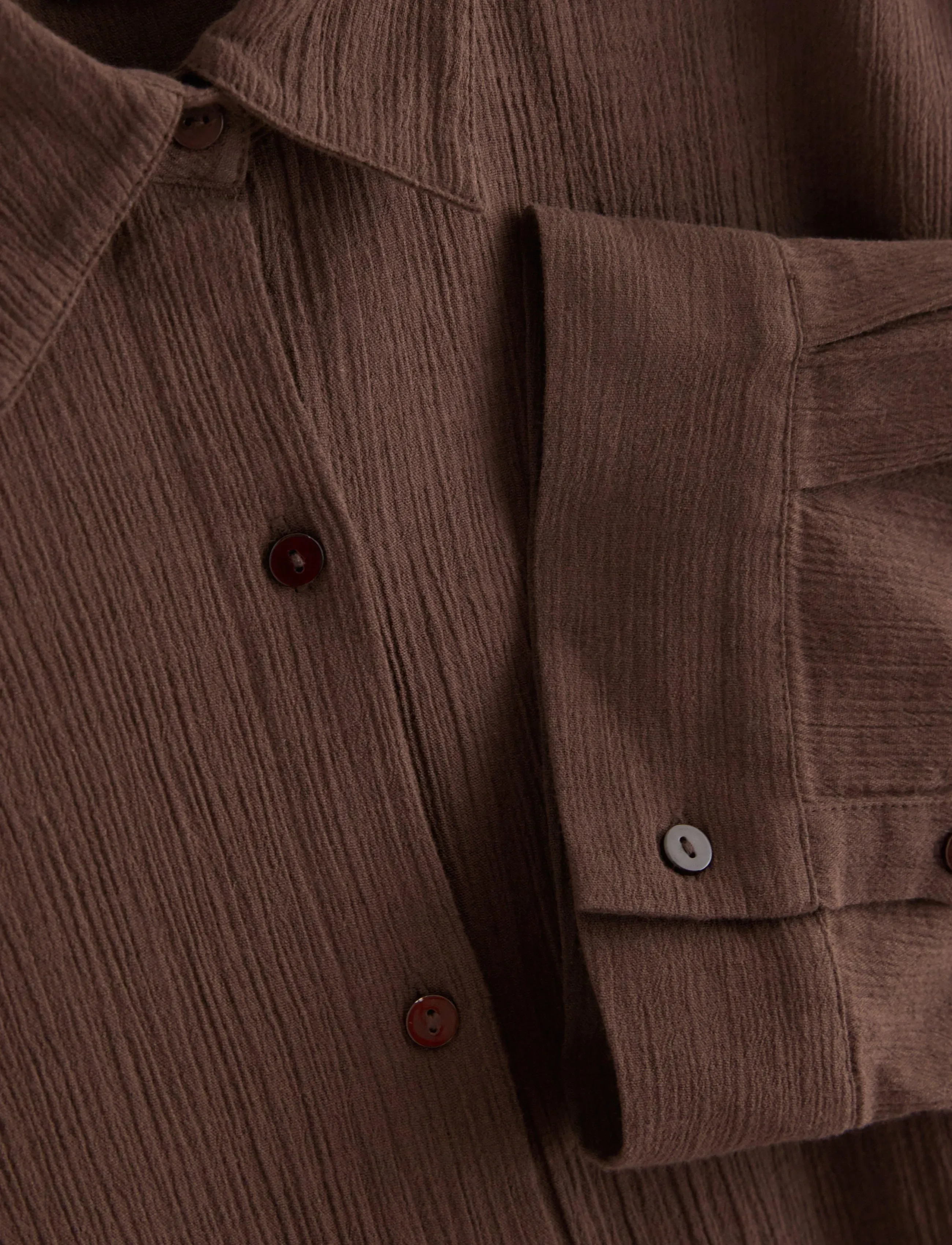 Lindex - Crinkled shirt - kortärmade skjortor - dark dusty brown - 5