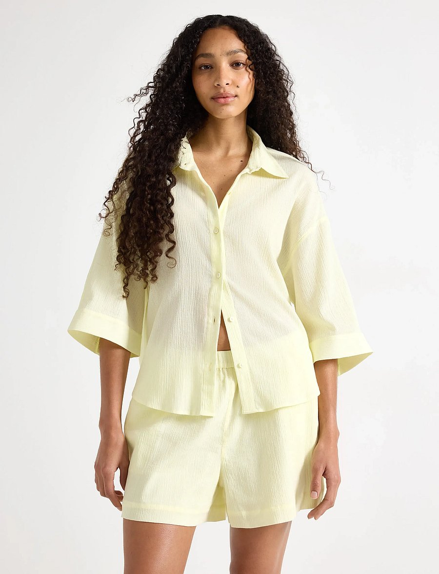 Lindex - Crinkled shirt - lühikeste varrukatega särgid - light yellow - 0