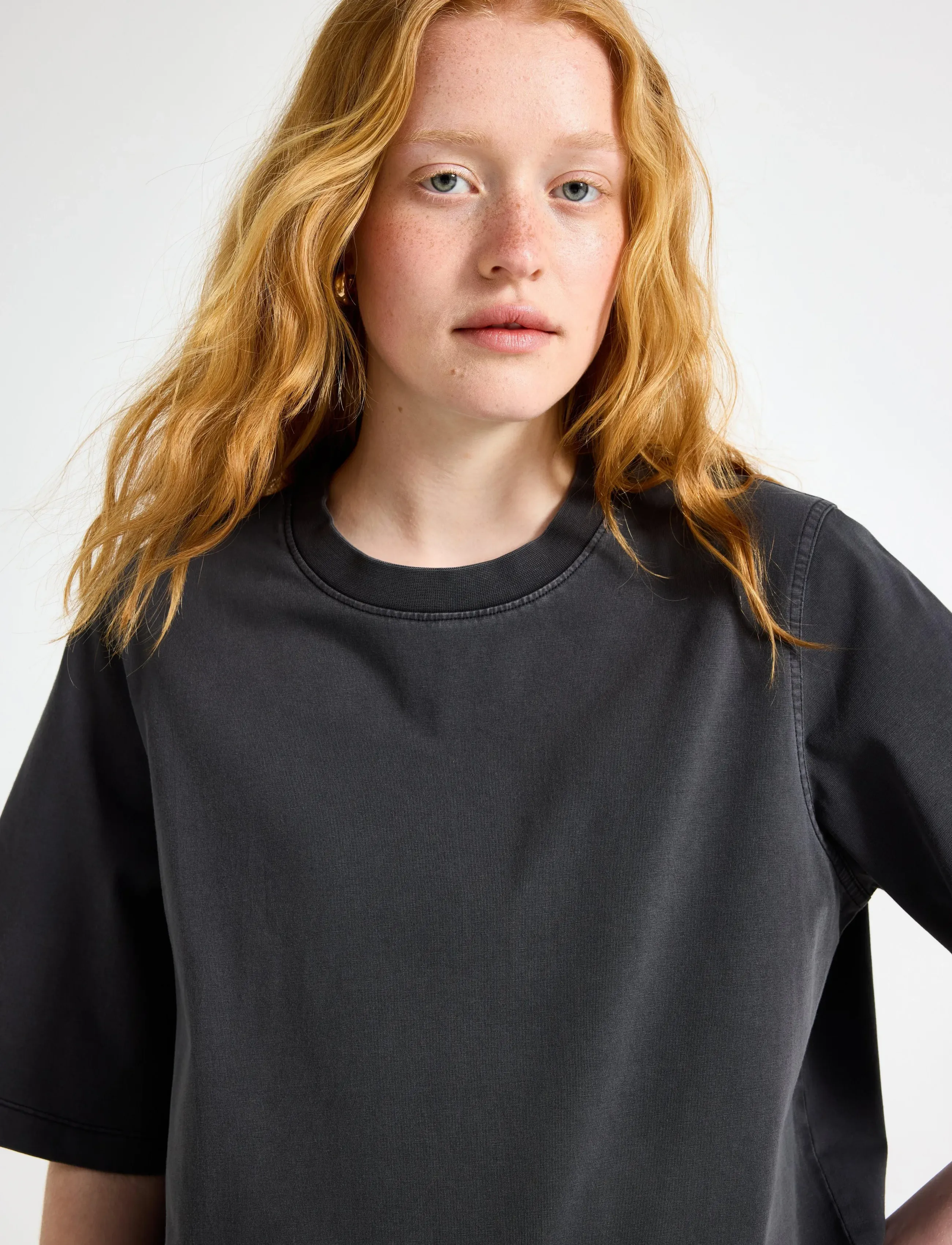 Lindex - Oversized t-shirt in washed cotton - t-shirts - offblack - 4