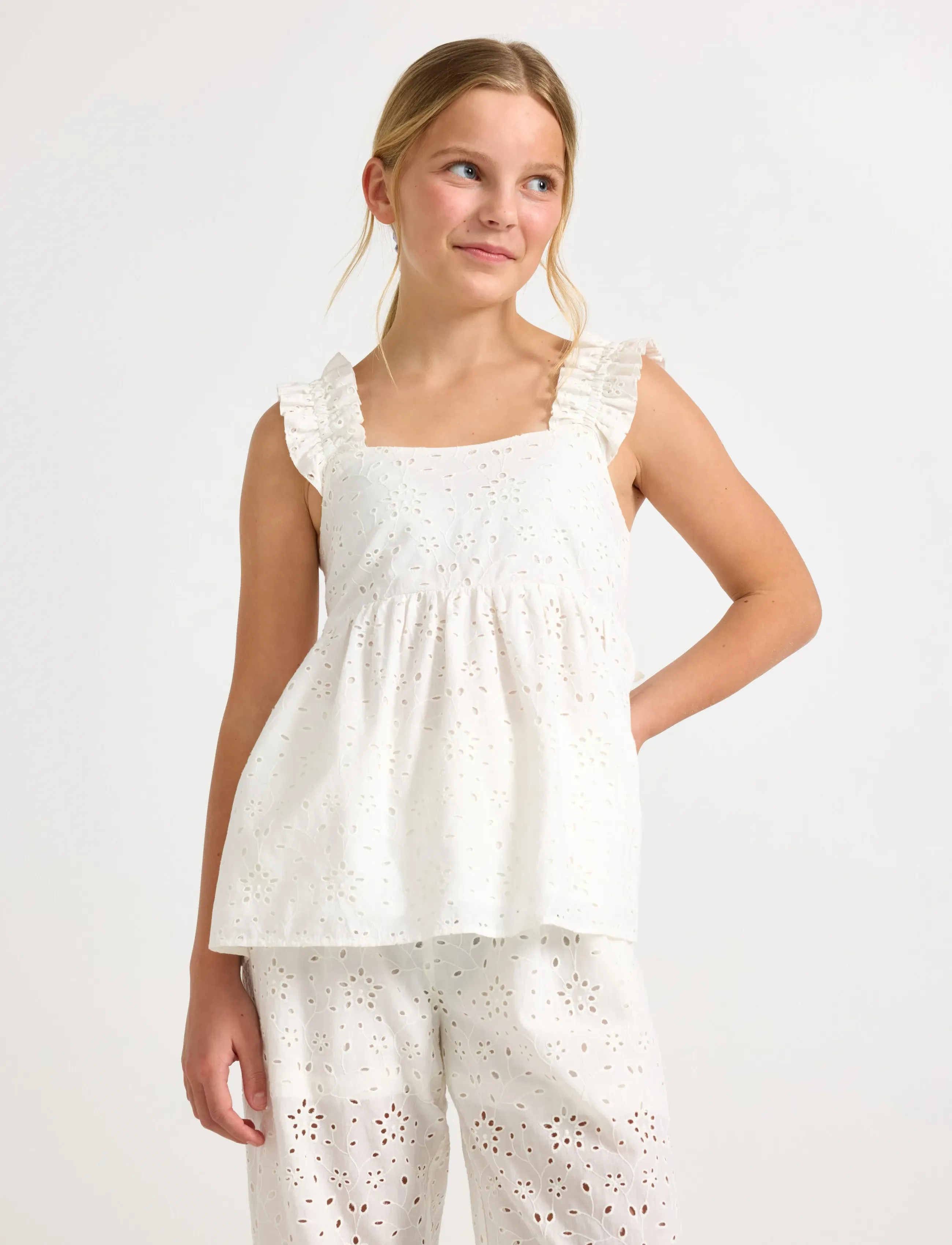 Lindex Sleeveless Blouse With Broderie Anglaise, 170, White, Overdele > Bluser & Tunikaer, Børn