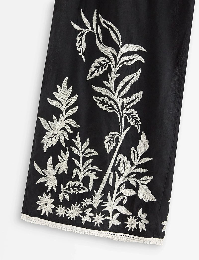 Lindex - Trousers Nilla embroidery - culottes - black - 5