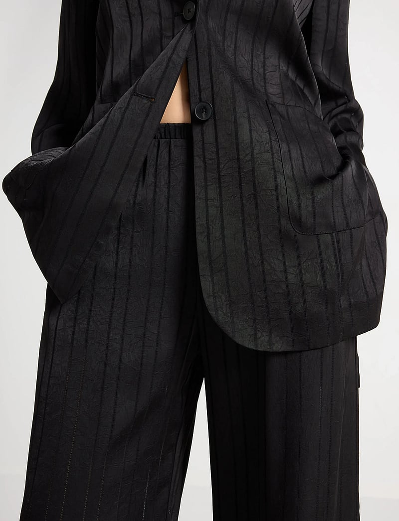 Lindex - WIDE trousers in satin - bukser med brede ben - black - 4