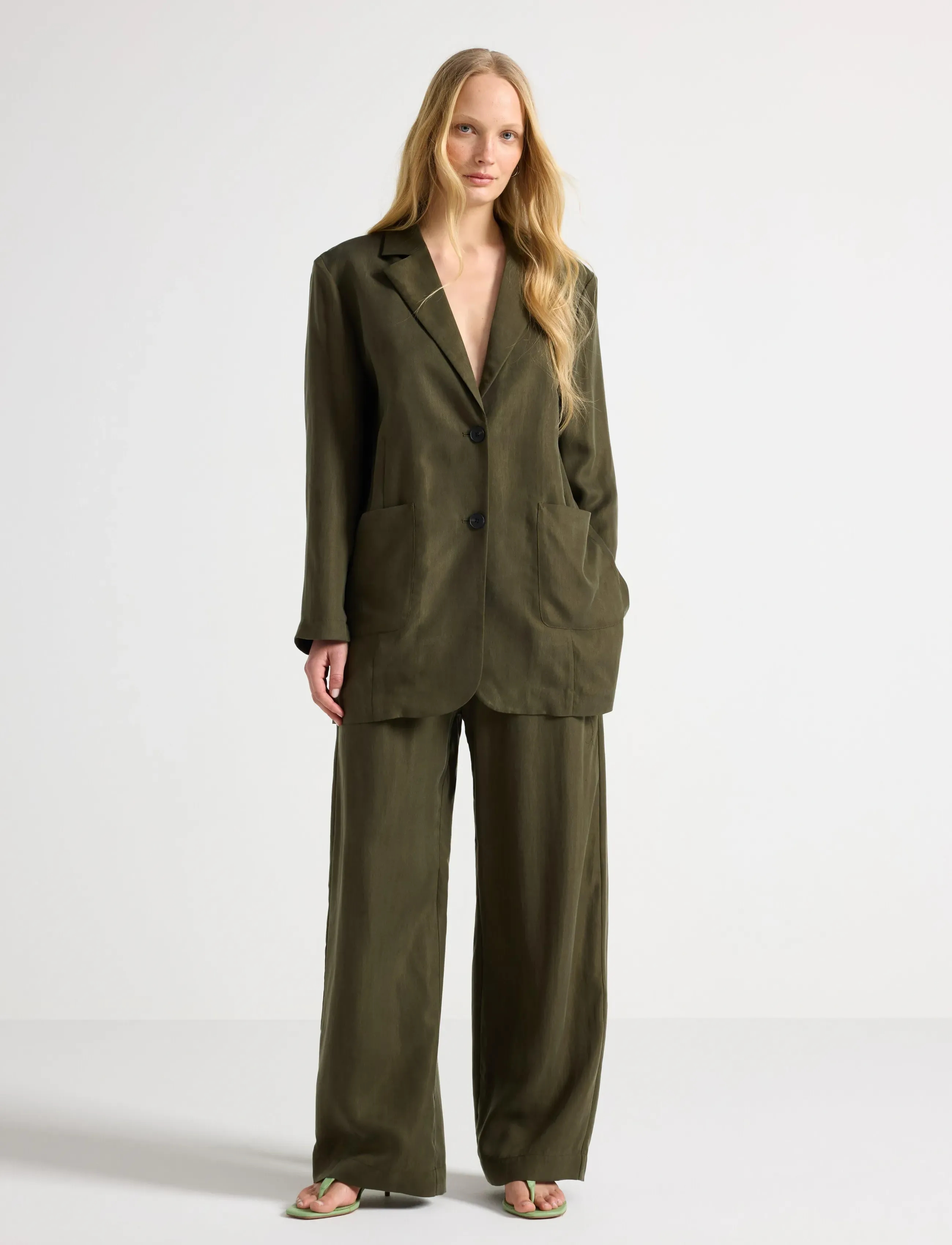 Lindex Wide Trousers With Luster, Kvinder, Brede Korte Bukser, Kakigrøn, Str: M