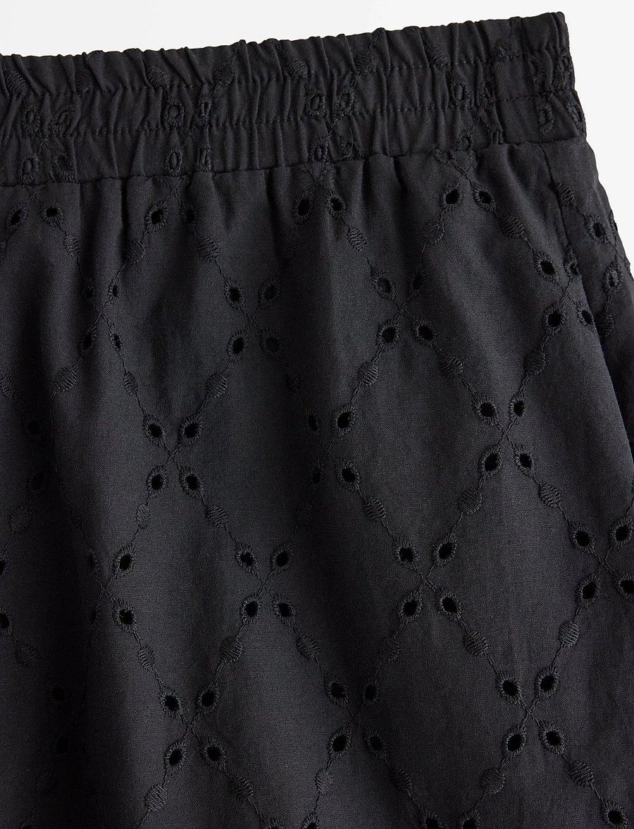 Lindex - Shorts with embroidery - casual szorty - black - 5