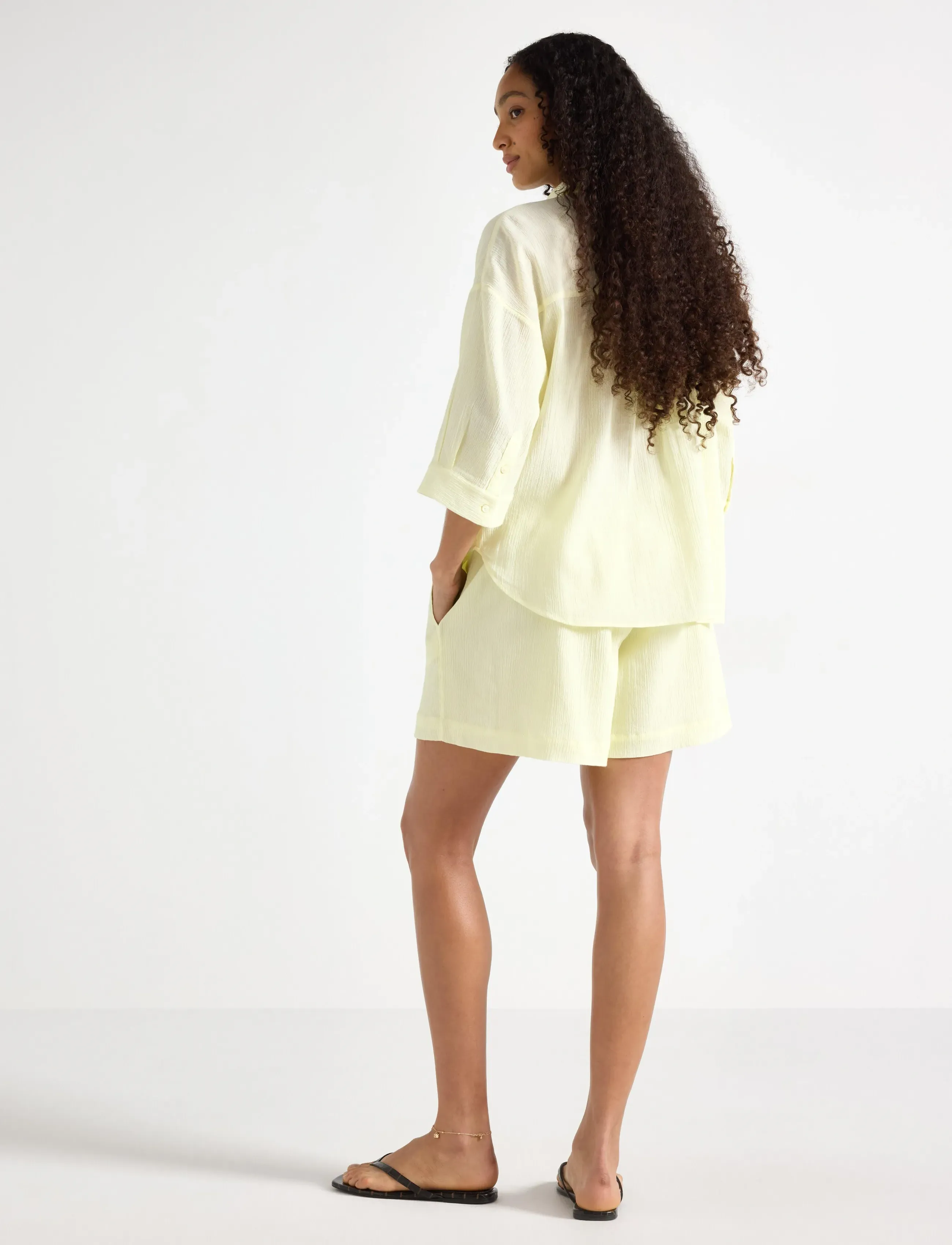Lindex - Crinkled shorts - freizeitshorts - light yellow - 3