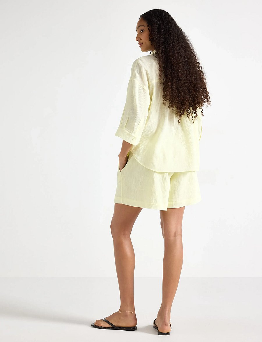 Lindex - Crinkled shorts - casual shorts - light yellow - 3