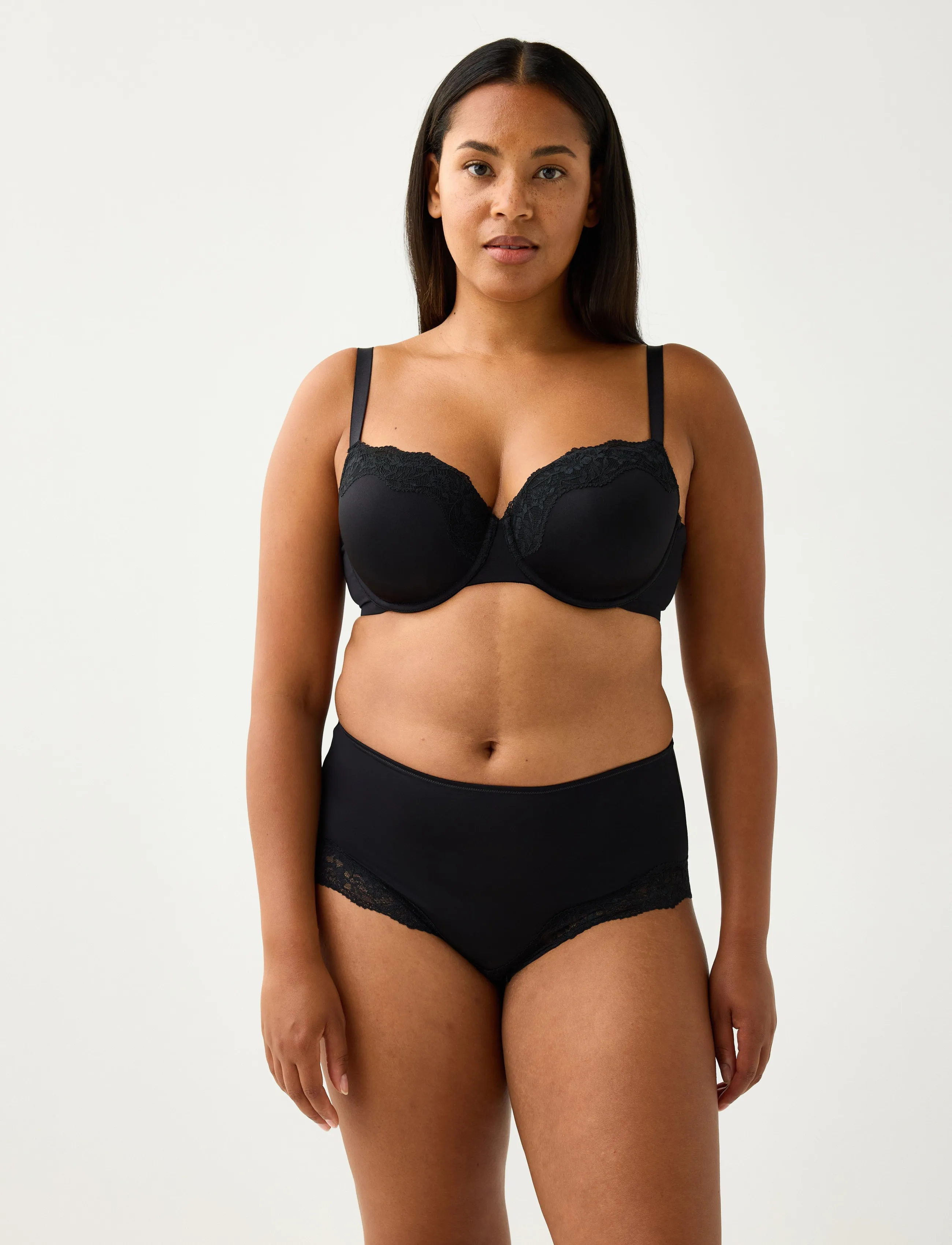 Briefs With High Waist