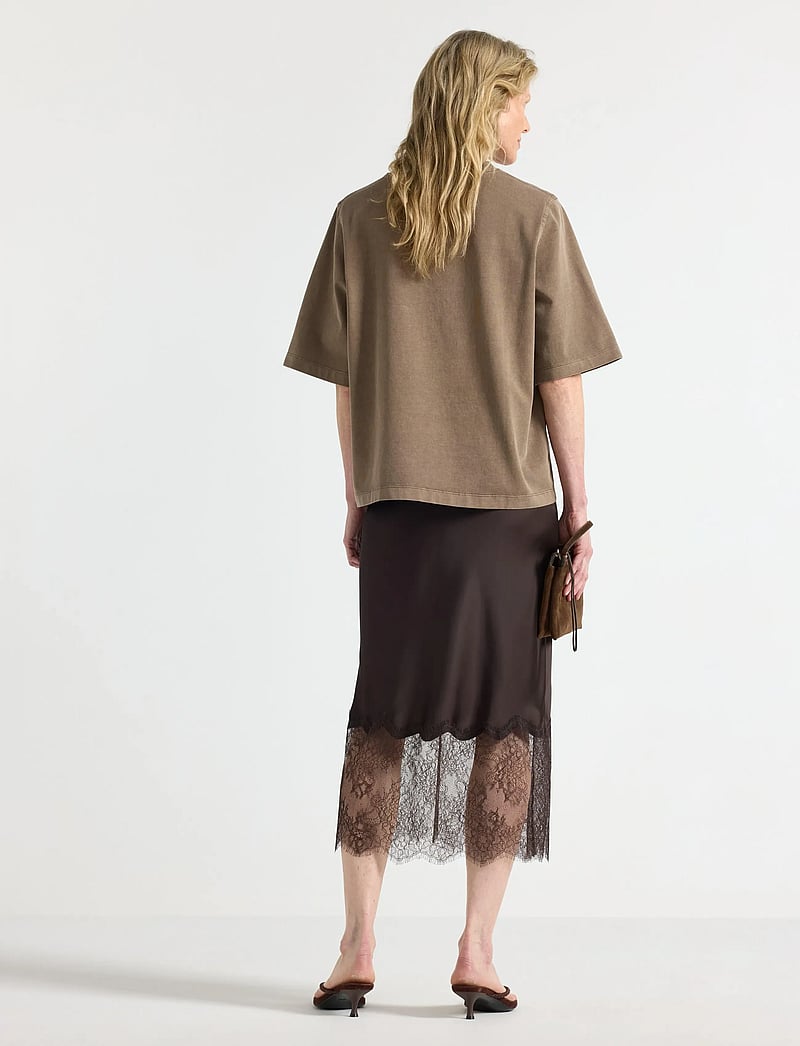 Lindex - Midi skirt in satin - satinnederdele - dark brown - 3