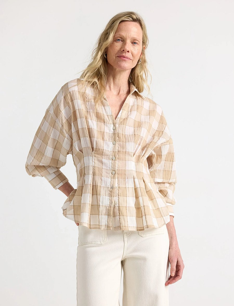 Lindex - Blouse with fitted waist - langärmelige blusen - beige - 0