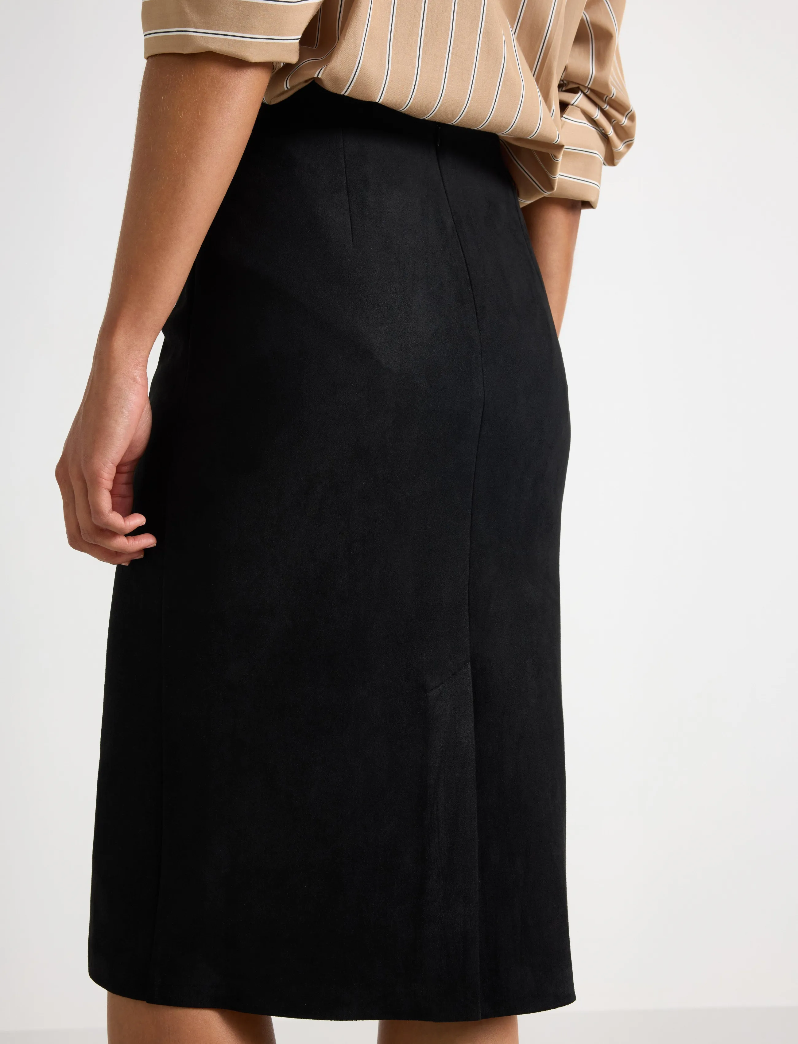 Lindex - Midi skirt in imitation suede - midi kjolar - black - 4