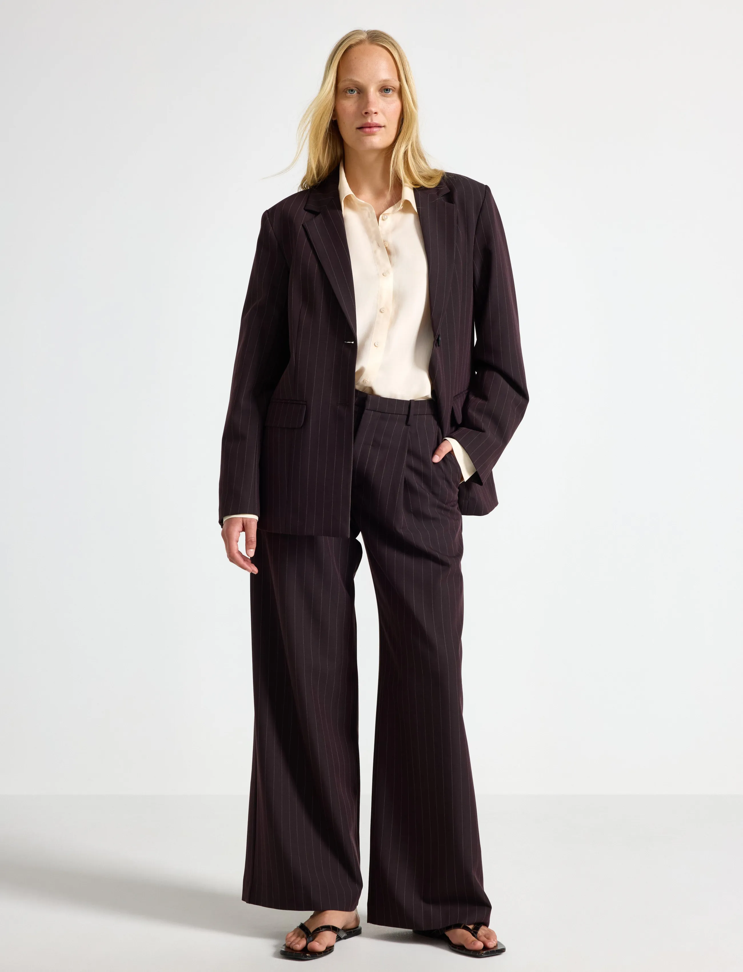Lindex Wide trousers with mid waist - Lindex - BROWN / brown