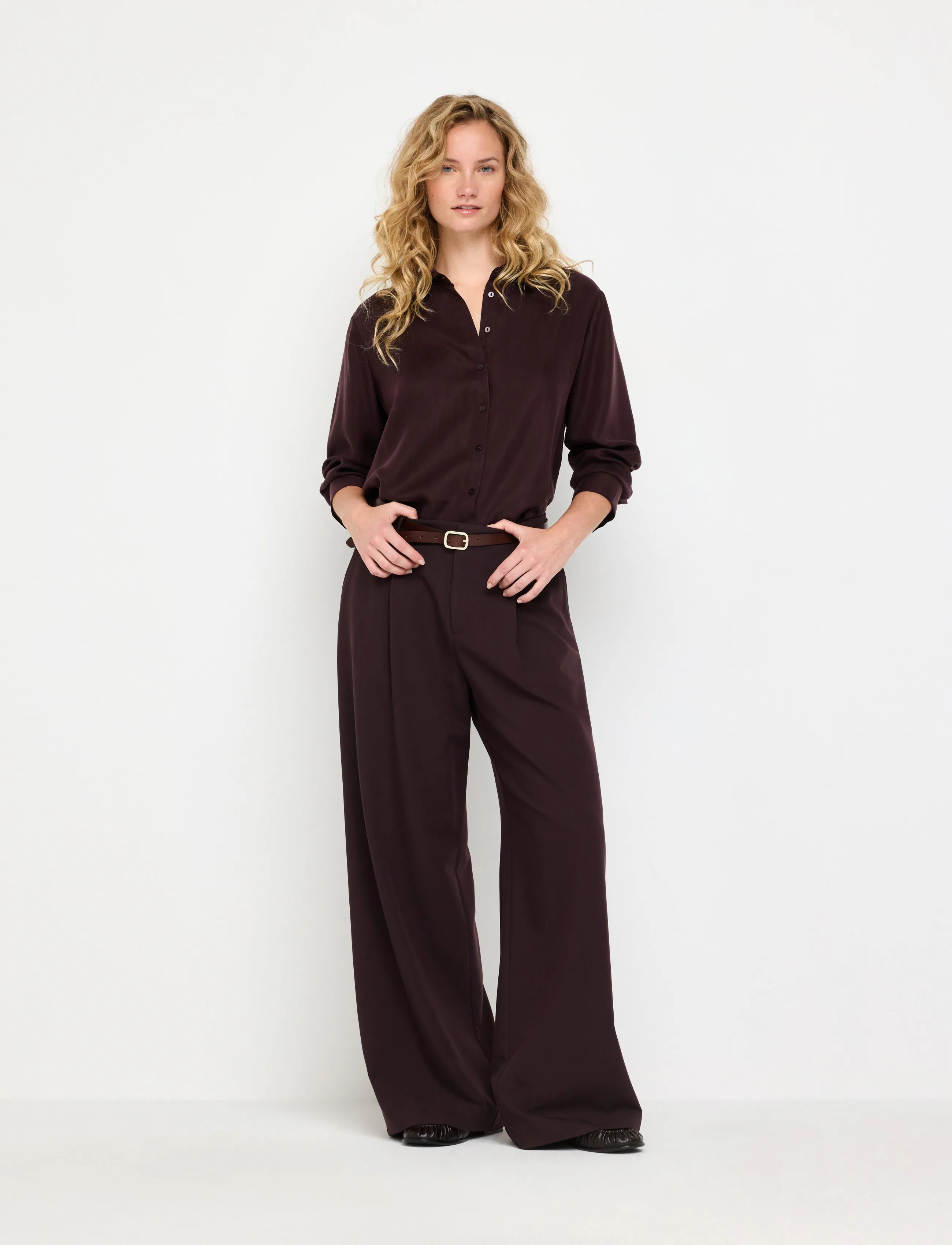 Lindex Wide trousers with mid waist - Sæsonens farver - DARK BROWN / brown