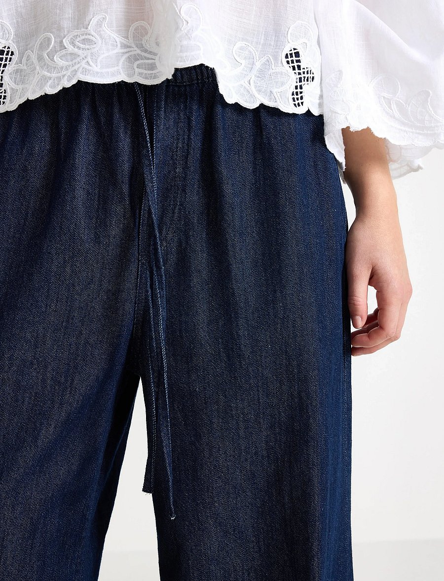 Lindex - WIDE denim trousers with elastic waist - brede jeans - dark denim - 4