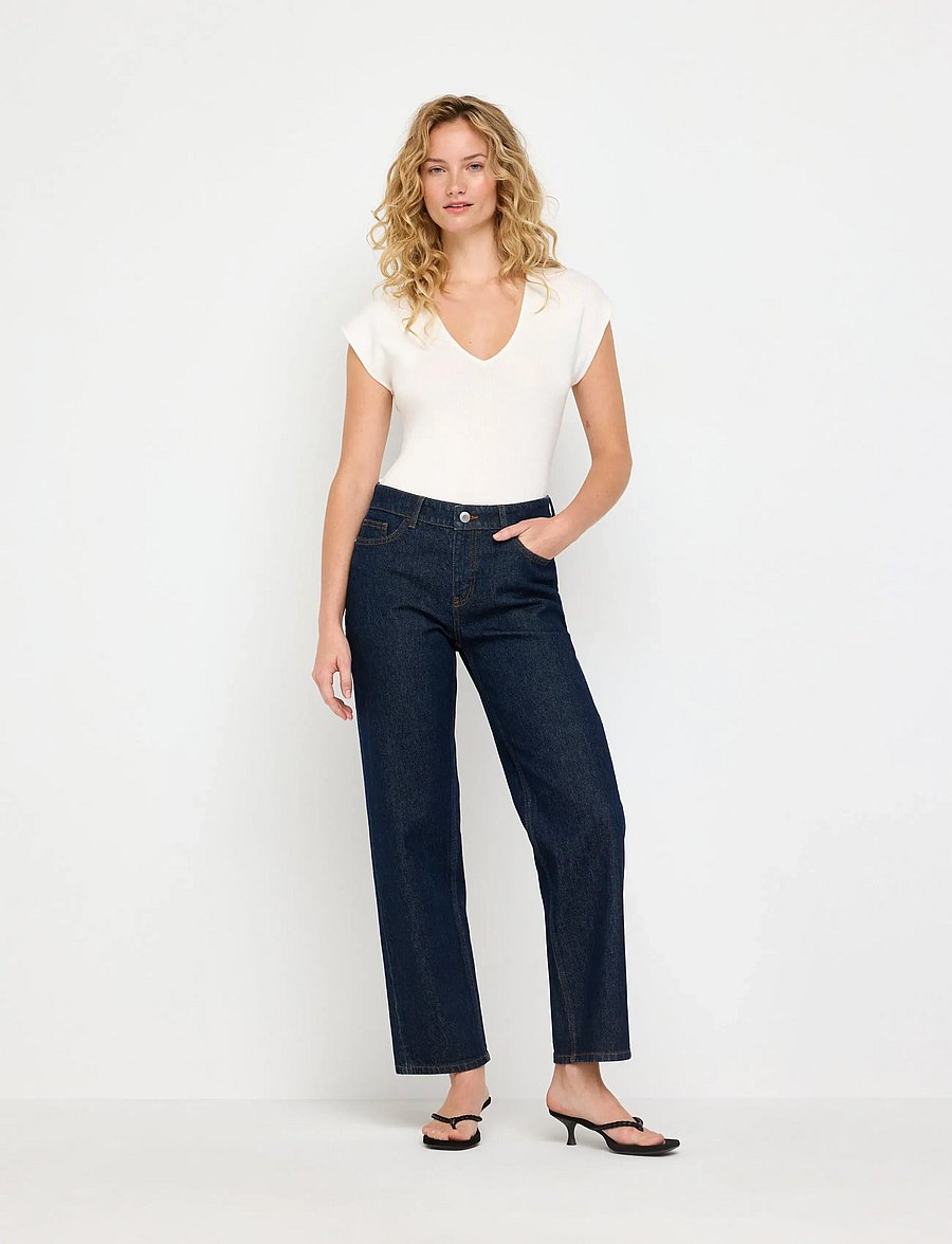 Lindex - STRAIGHT Nea cropped jeans with light stretch - gerade jeans - dark denim - 0