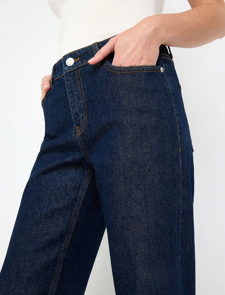 Lindex - STRAIGHT Nea cropped jeans with light stretch - gerade jeans - dark denim - 4