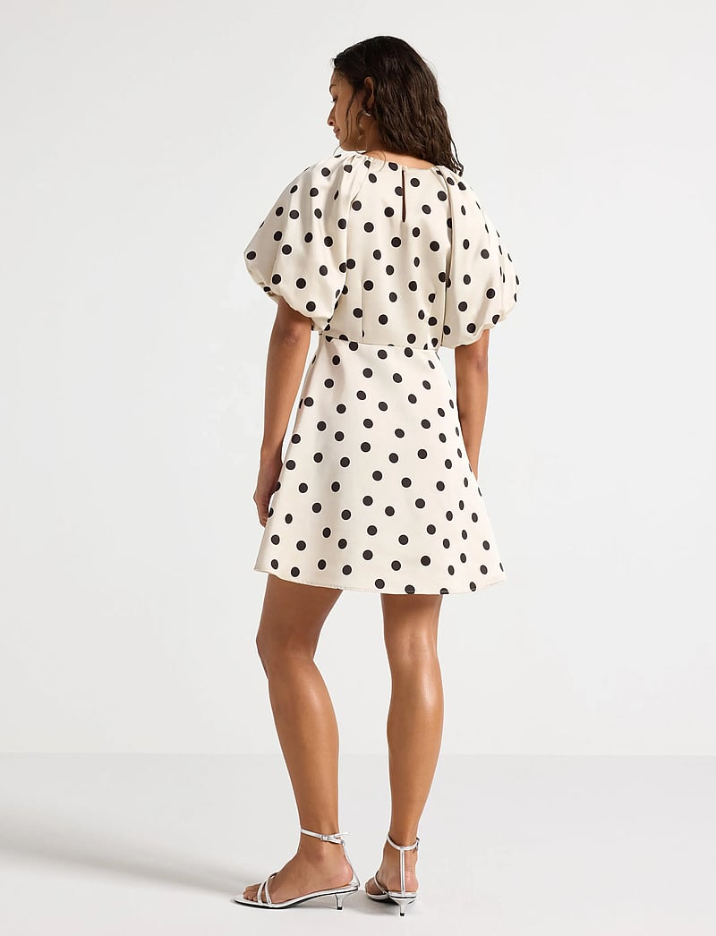 Lindex - Mini dress - kurze kleider - light beige - 3