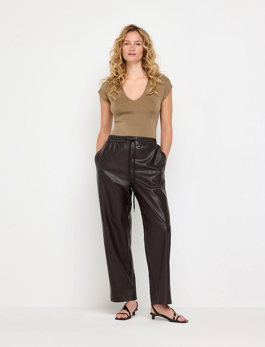 Lindex - Straight trousers in imitation leather - leather trousers - dark brown - 0