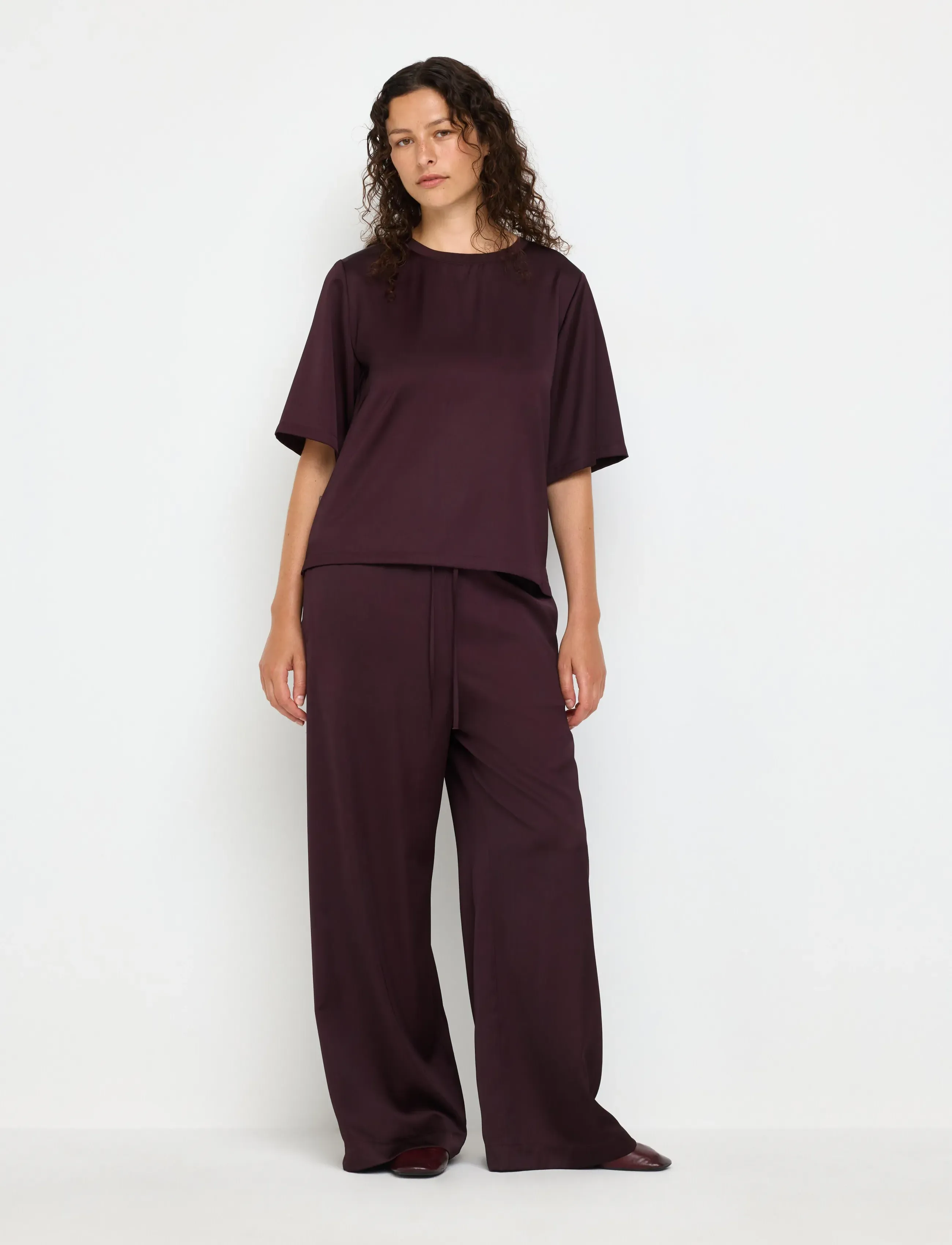 Lindex WIDE satin trousers - Vida byxor - DARK DUSTY RED / burgundy