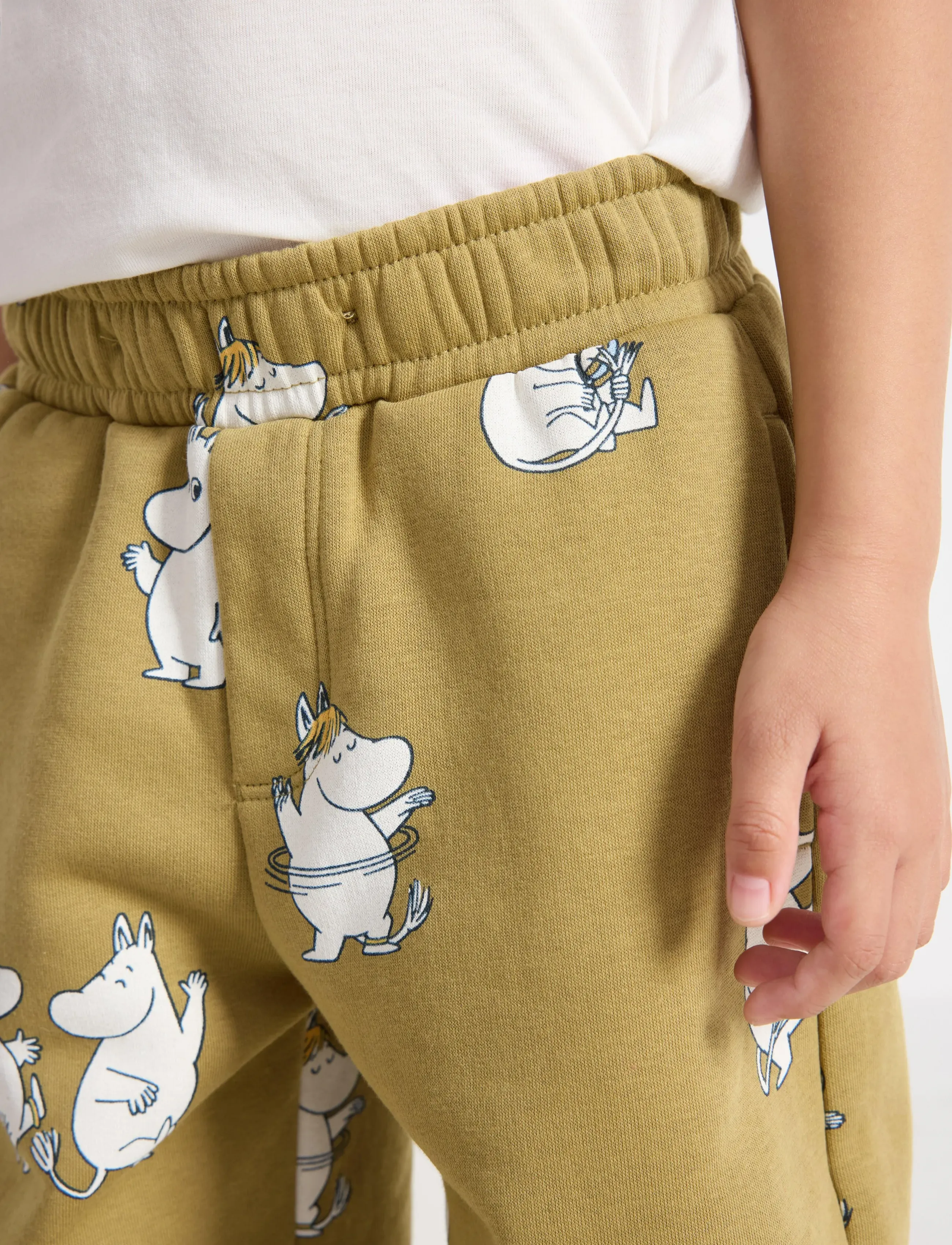 Lindex - Moomin joggers with brushed inside - mjukisbyxor - khaki - 4