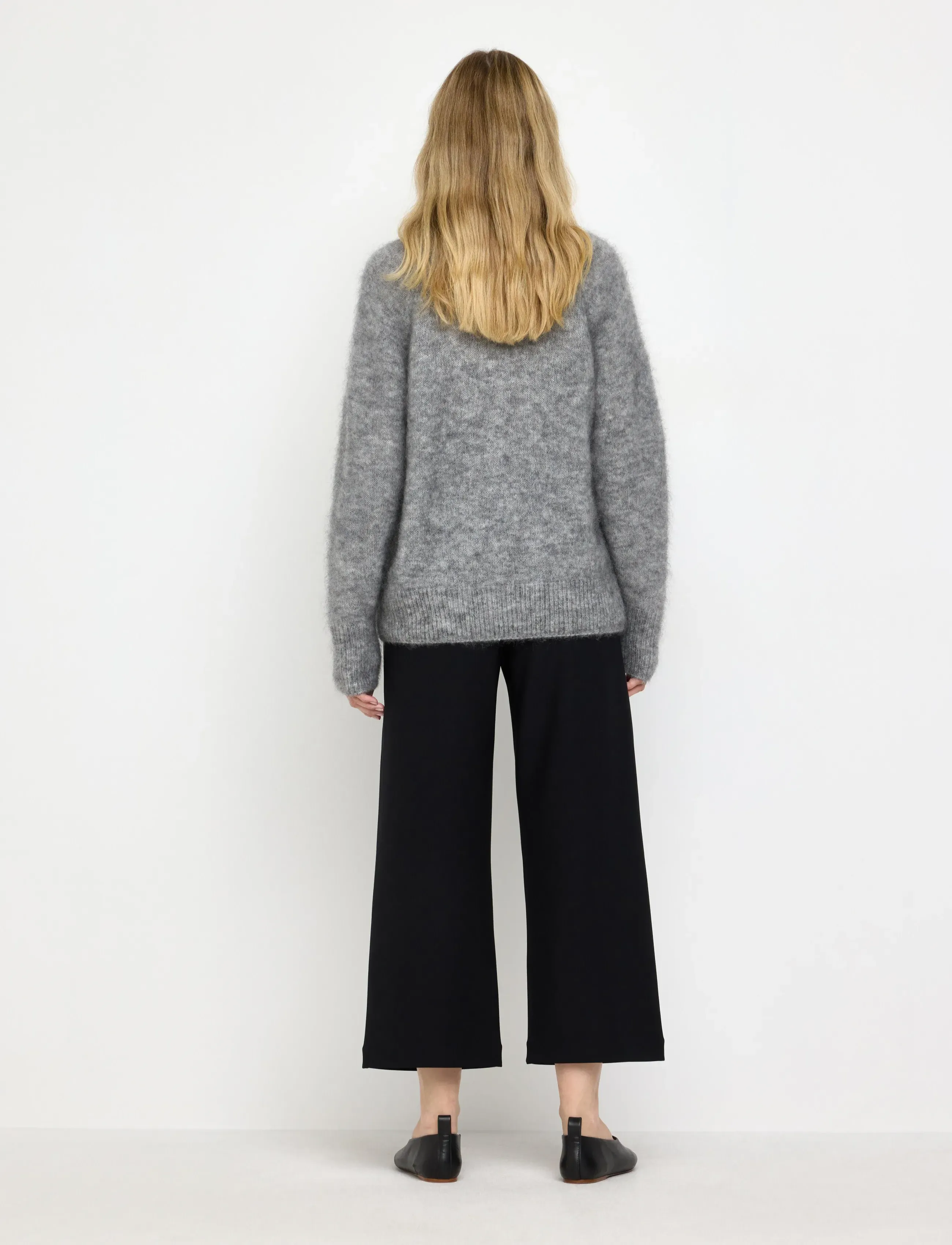 Lindex - MOM Maternity trousers with cropped leg - nederdelar - black - 3