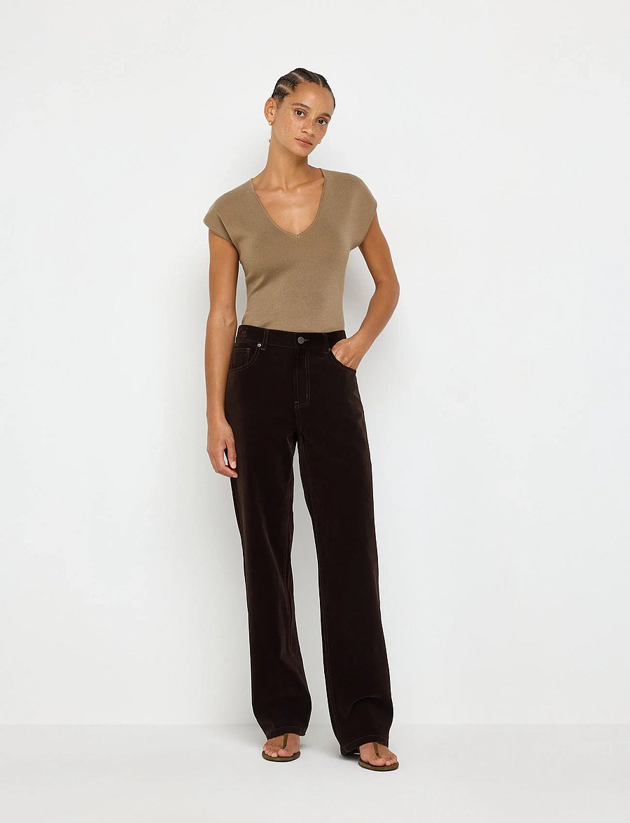 Lindex - STRAIGHT trousers in velvet - bukser med lige ben - dark brown - 0