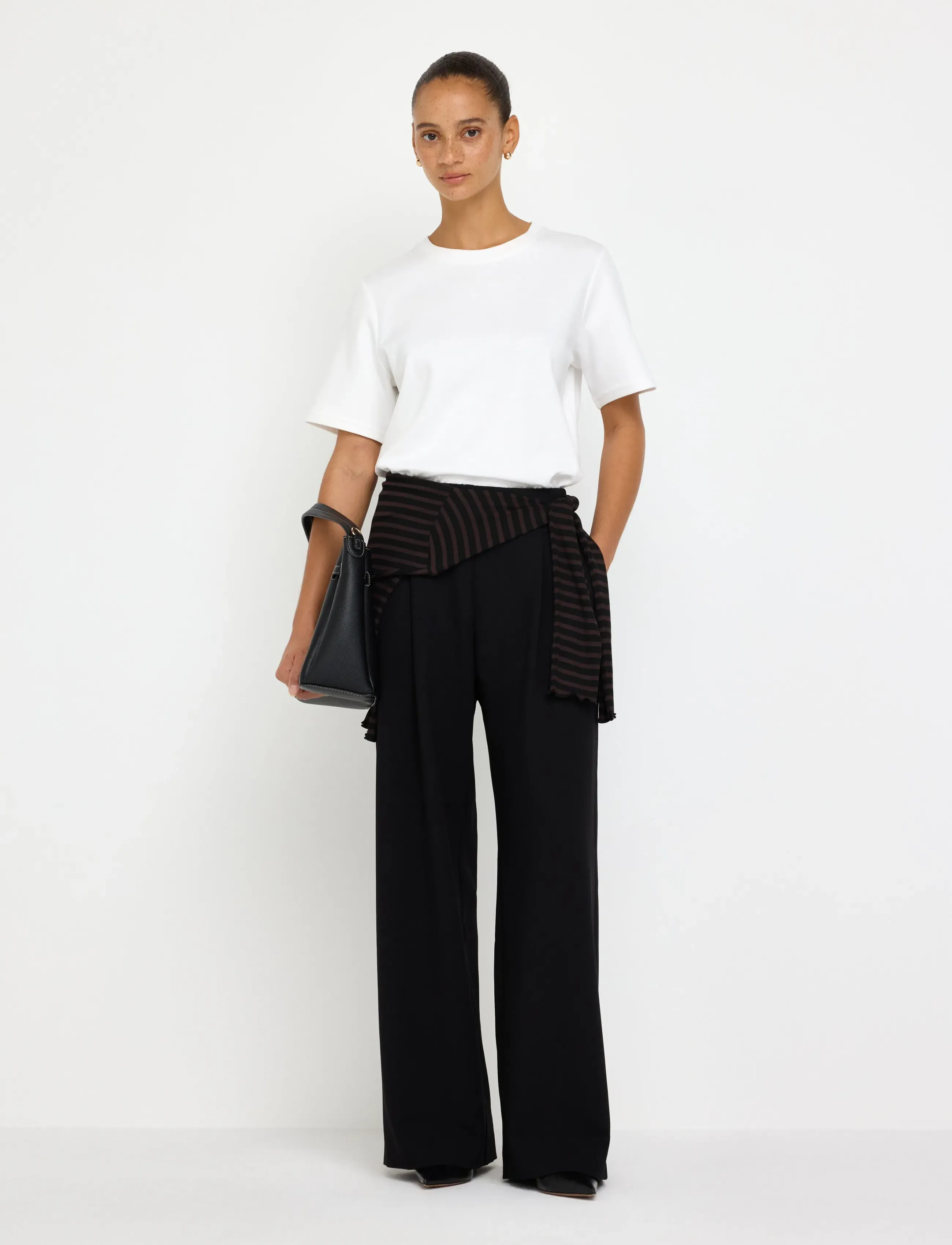 Lindex Wide Trousers With Pleats, Damen, Weite Plisseehose, Schwarz, Gr.48