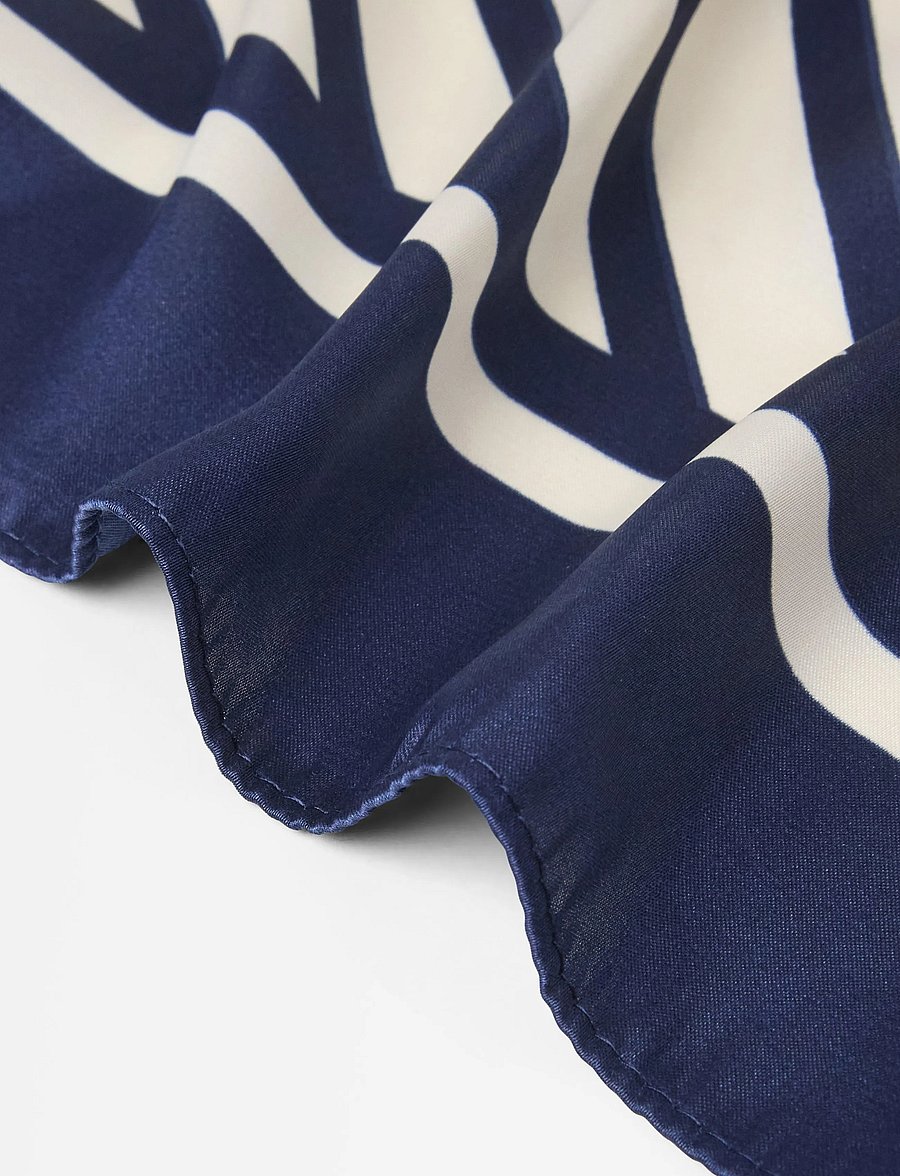 Lindex - Scarf in satin - modetrends - dark blue - 2