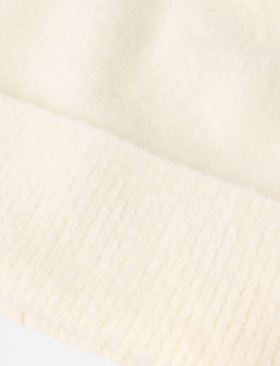 Lindex - Knitted beanie - mützen - off white - 2