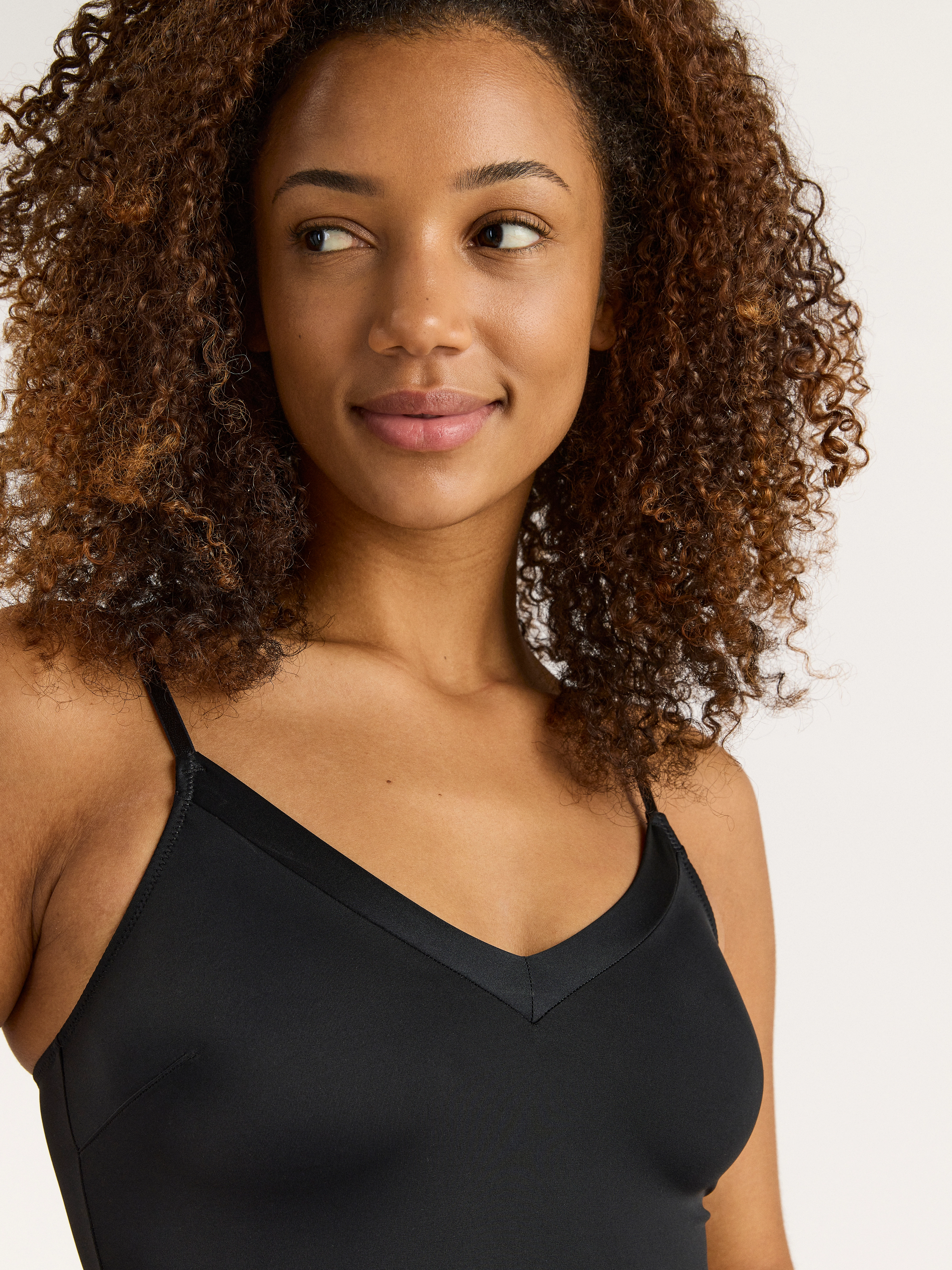 Lindex - Shapingdress Matt shiny light - black - 5