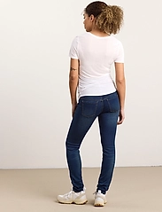 Lindex - Trousers MOM Dolly tricot - slim jeans - blue - 4