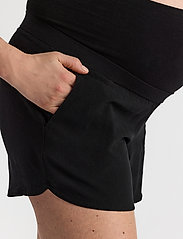 Lindex - Shorts MOM Kristin black - casual shorts - black - 5