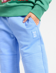Lindex - Trousers essential Knee - madalaimad hinnad - light blue - 5