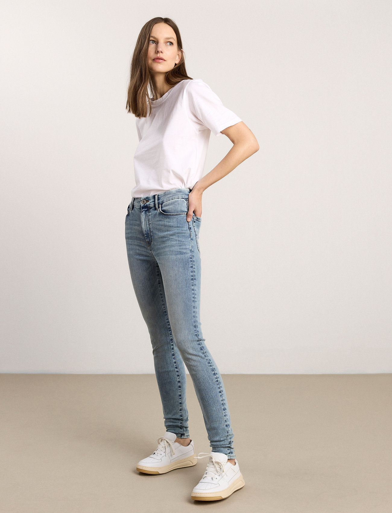Lindex - Trousers denim Clara lt blue - slim fit jeans - light denim - 3