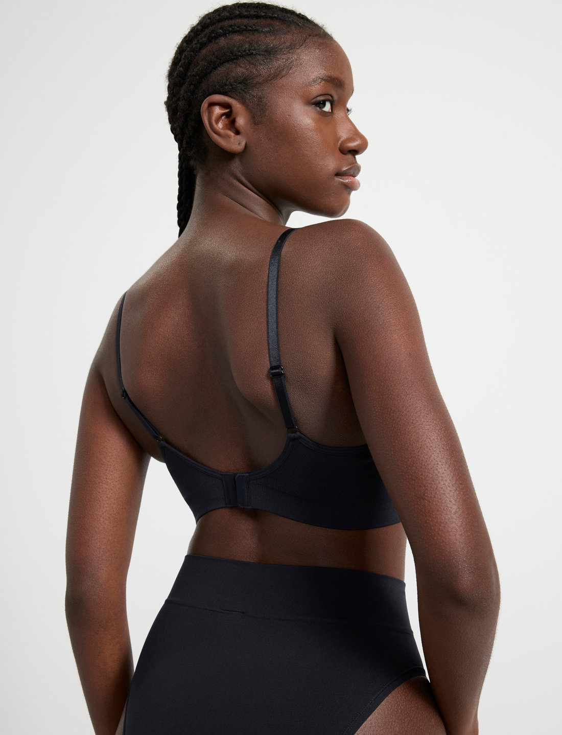 Seamless non best sale wired bras