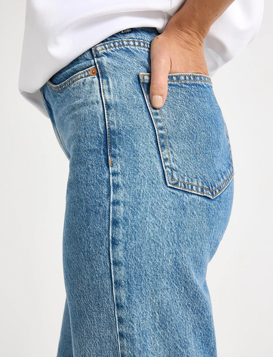 Lindex - WIDE Hanna cropped jeans with light stretch - raka jeans - denim blue - 4