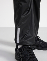 Lindex - Trousers light weight - laveste priser - black - 4