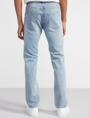 Lindex - Trousers Denim Staffan straigh - regular jeans - light denim - 5