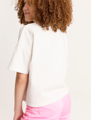 Lindex - T shirt Danni print - marškinėliai trumpomis rankovėmis - off white - 4