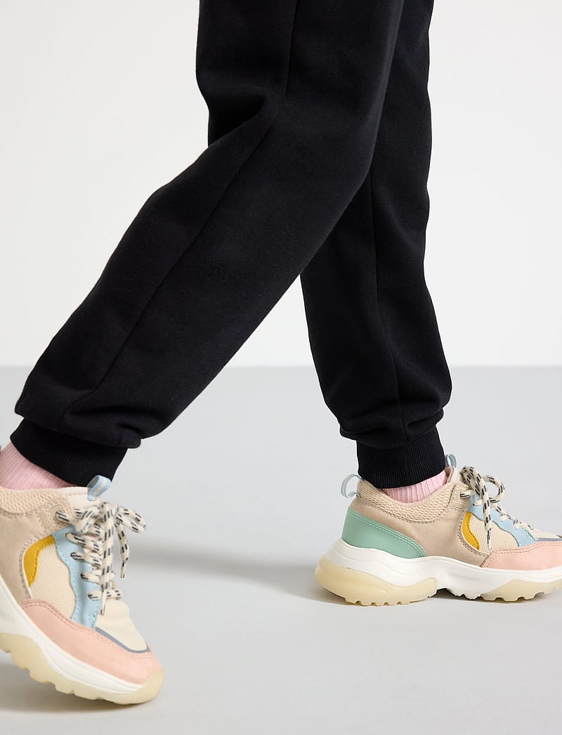 Lindex - Trousers Extra Durable - dressipüksid - black - 4