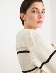 Lindex - Sweater Rana - zemākās cenas - light white - 8
