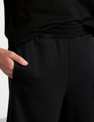 Lindex - Trousers punto wide black - mažiausios kainos - black - 5
