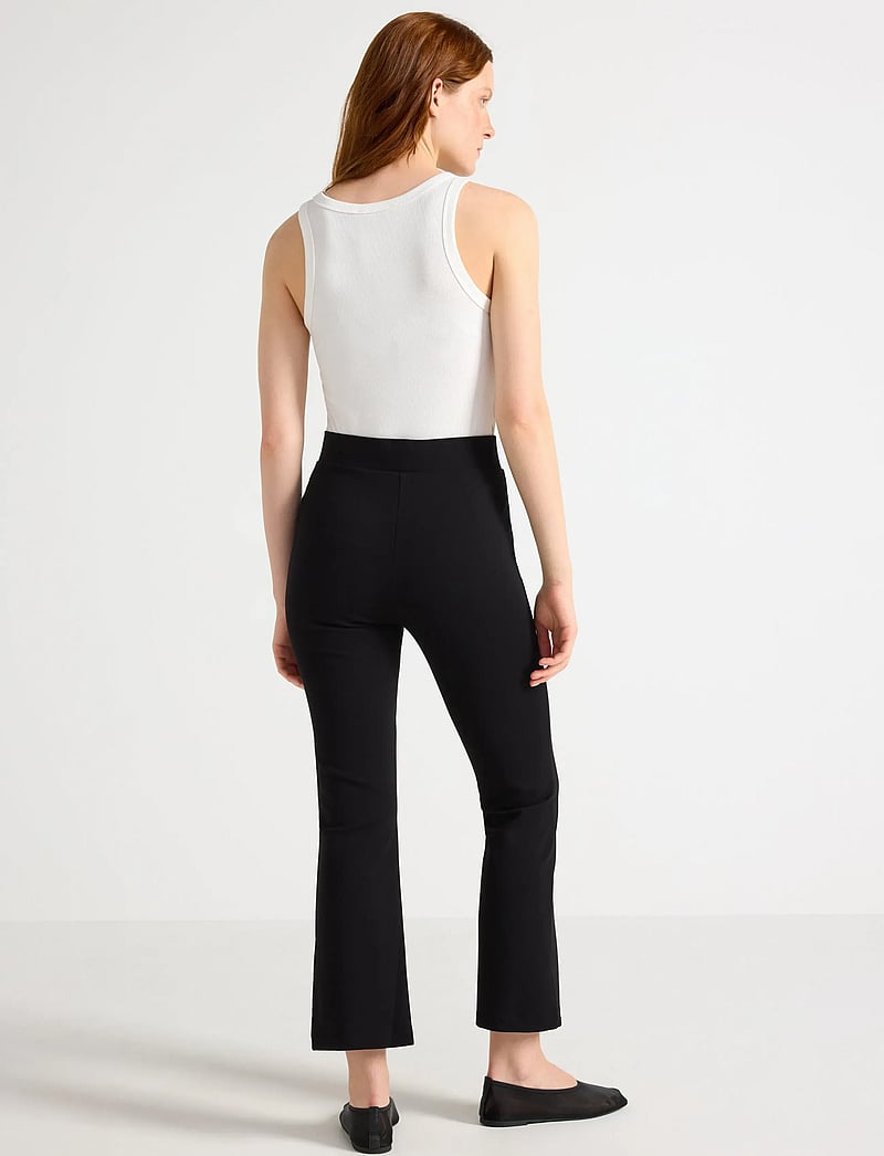 Lindex - Trousers Alva kick flare - utsvängda byxor - black - 3