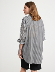 Lindex - Shirt Elly - krekli ar garām piedurknēm - off white - 3