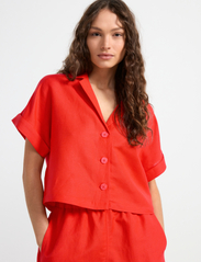 Lindex - Shirt Lillie short sleeve - kurzärmlige hemden - strong red - 2