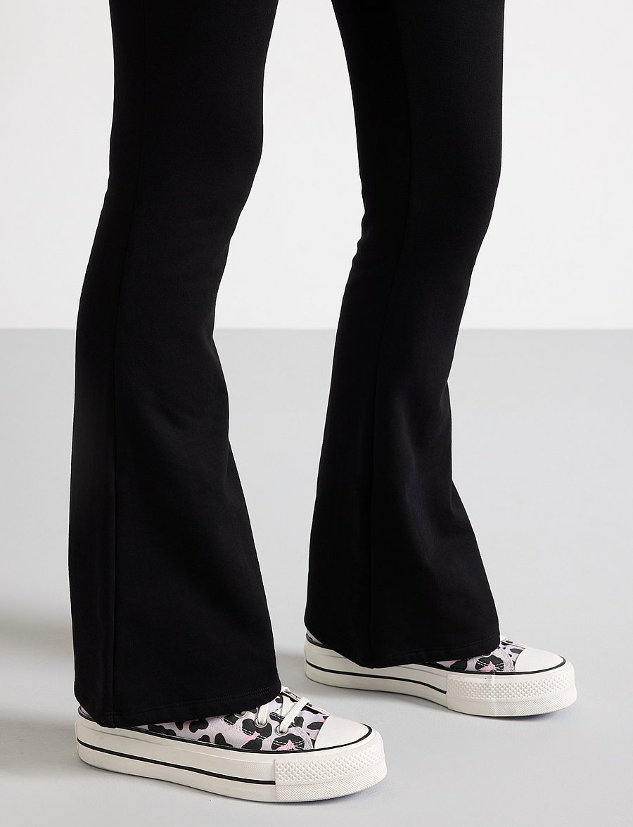 Lindex - Flared leggings with brushed inside - bukser - black - 5